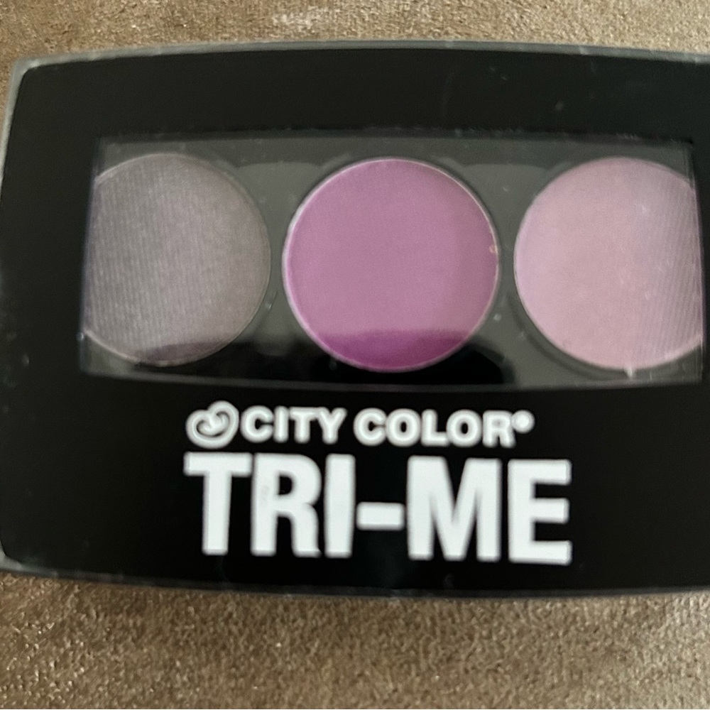 City Color Tri-Me Eyeshadow Trio - Lavender, Violet, Mauve
